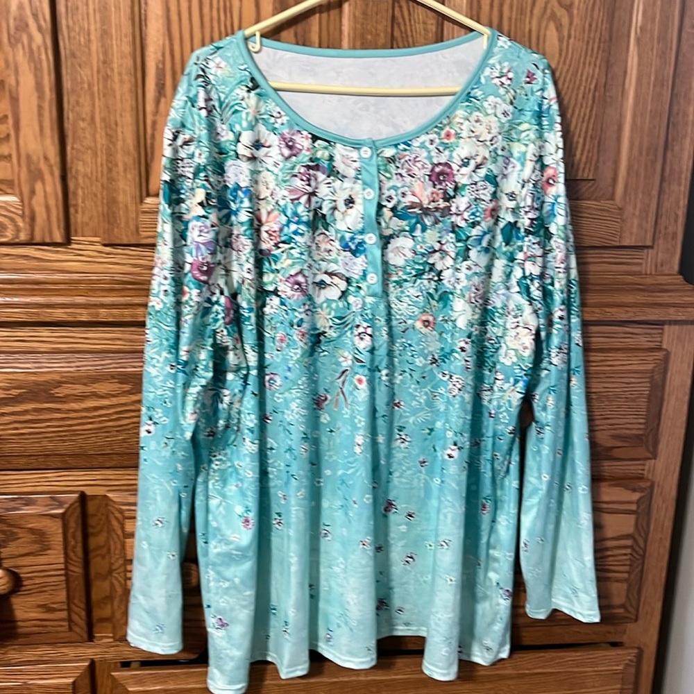 Women’s blouse. Mint green with colorful flowers. Size XL. New without tags.